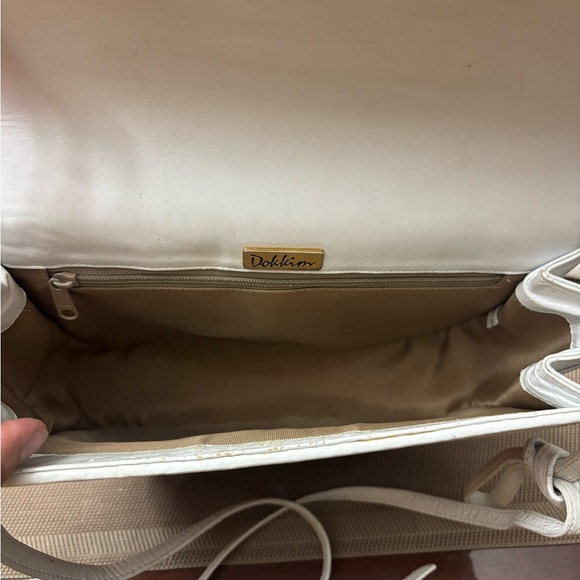 Dokkim Woven Straw Crossbody Bag with White Trim - Picture 5 of 5